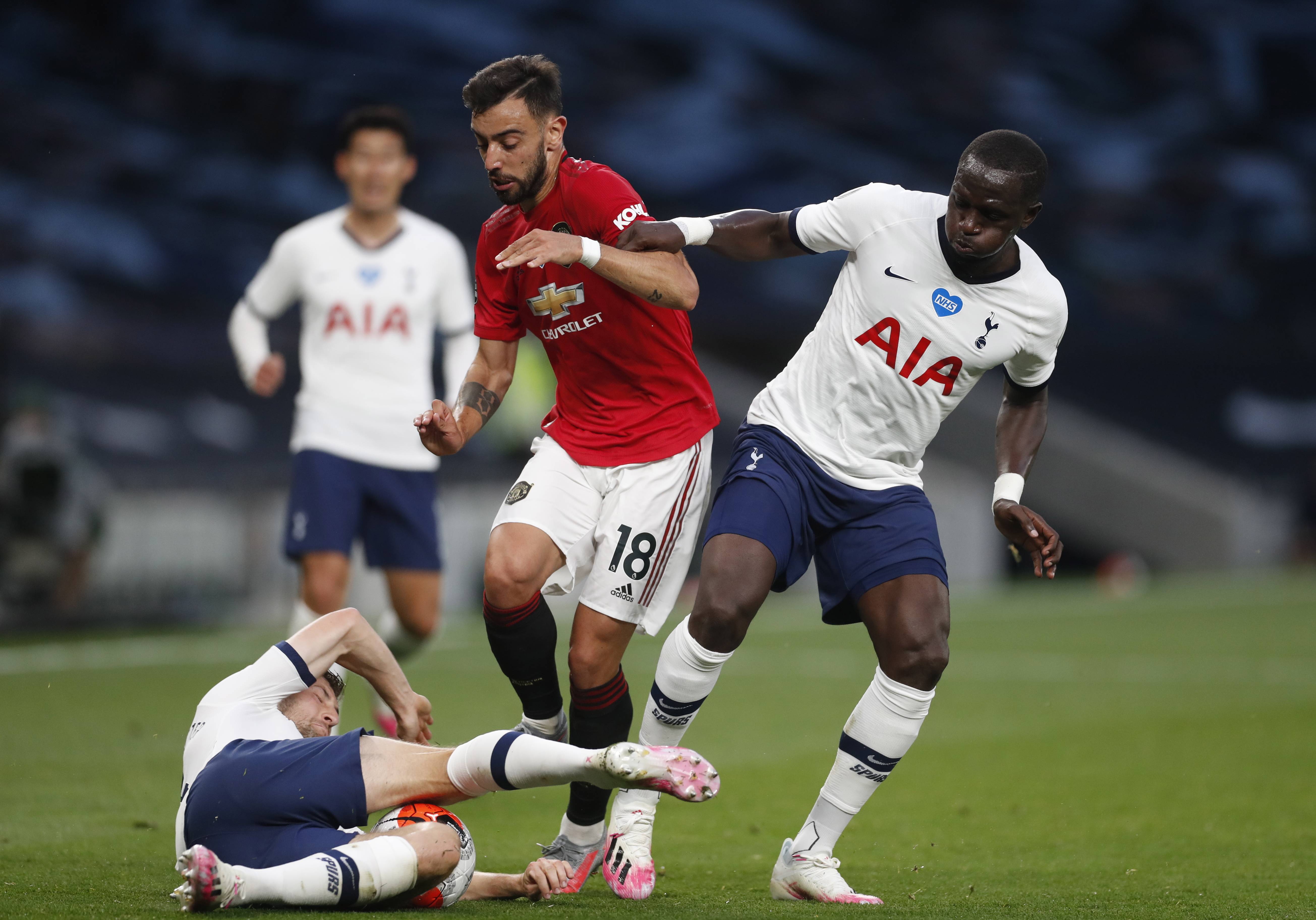 冰壶运动的 冰壶运动的